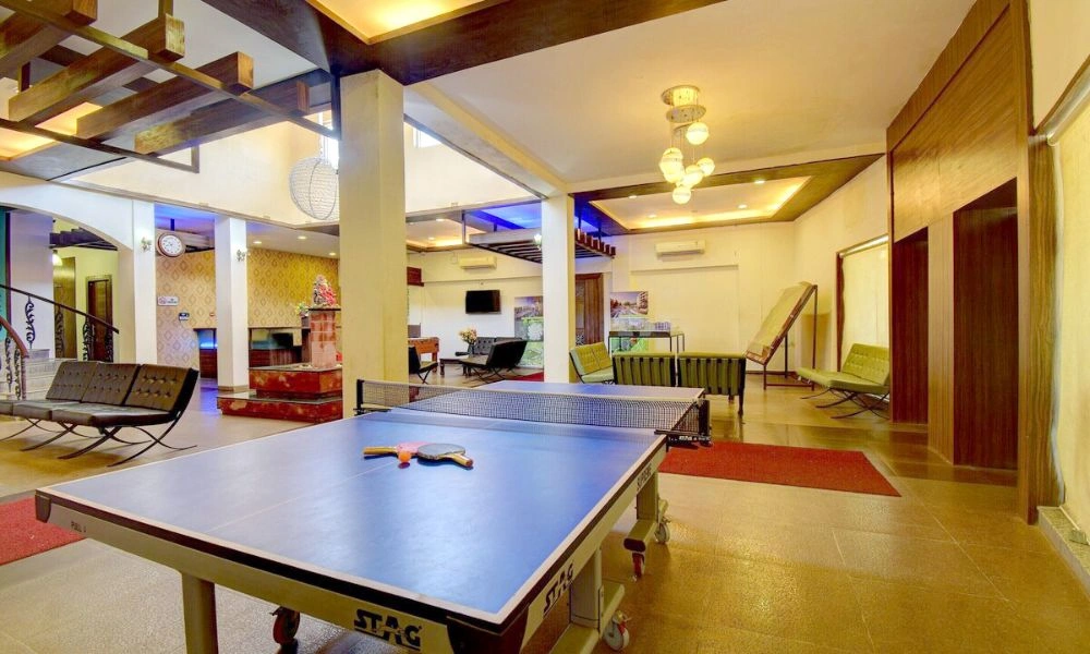 Indoor Games Room with Table Tennis