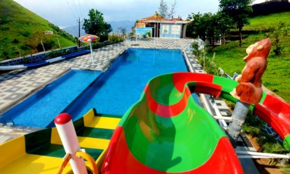 Water Slides & Pool Attraction View