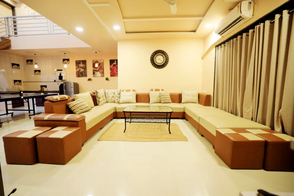 Cozy Living Room with Sofa Seating