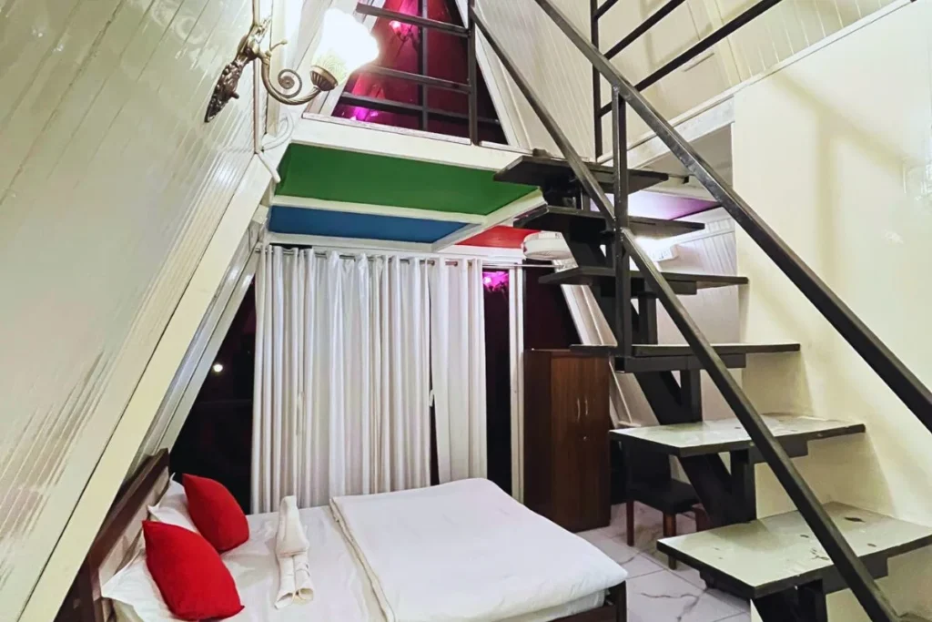 Pyramid Cottage Room