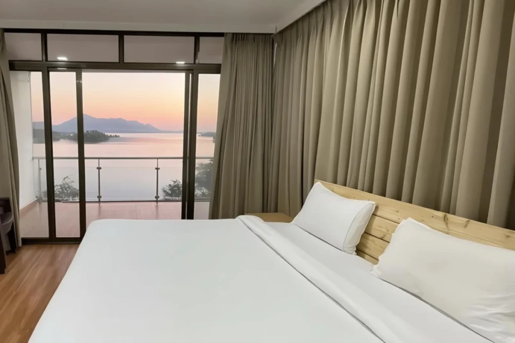 Armani - Room