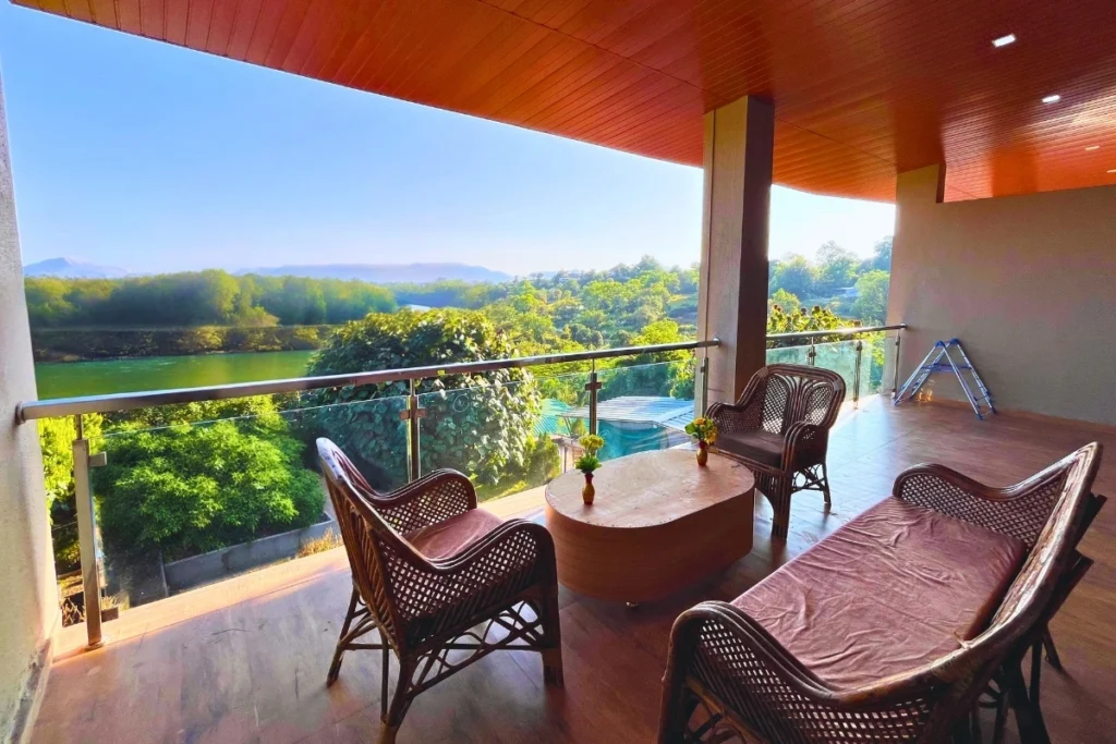 Lake View Luxury Suite Balcony with Seating Area
