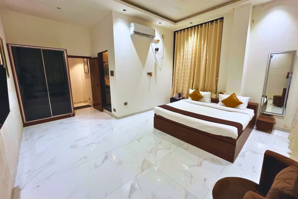 Bed Room