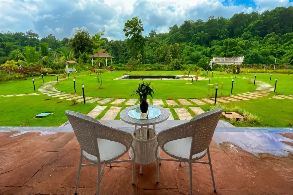 Outdoor Sitting Area