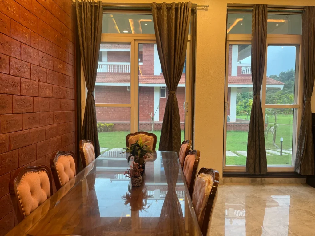 Dinning Table