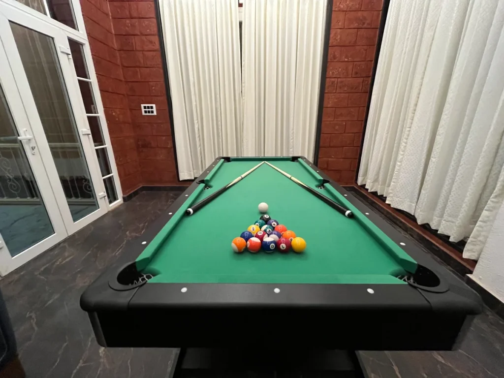 Pool Ball Table