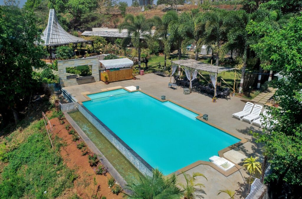 Large Swimming Pool