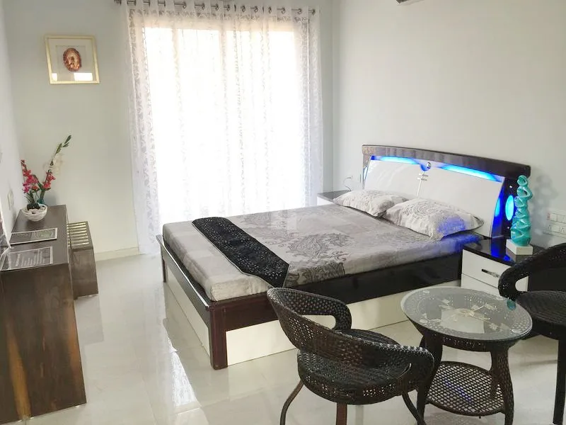 Cozy Deluxe Room