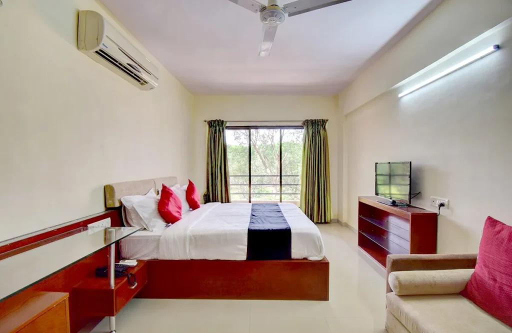 Cozy Deluxe Room