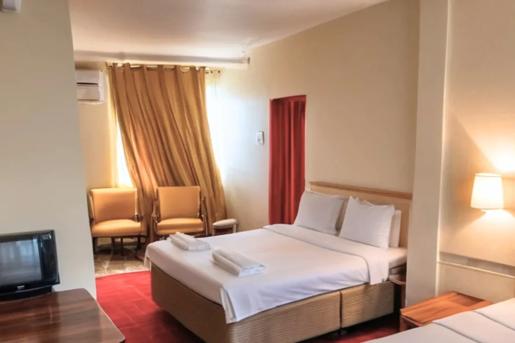 Deluxe Suite