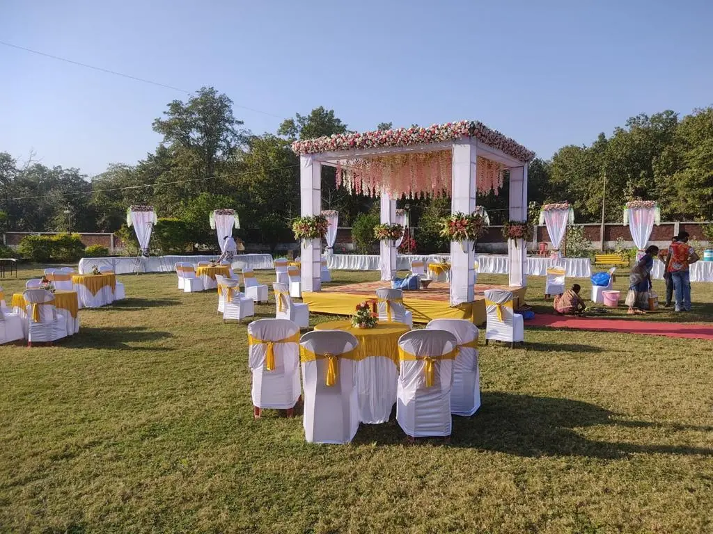 Wedding Open Seating Area