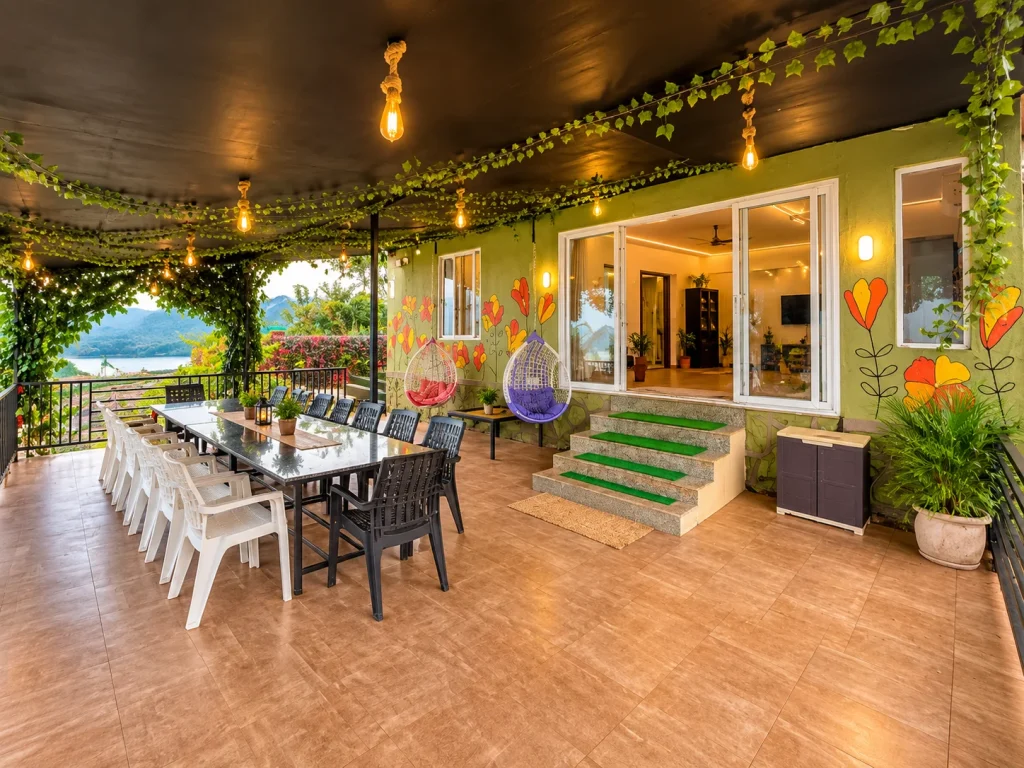 Outdoor dinning